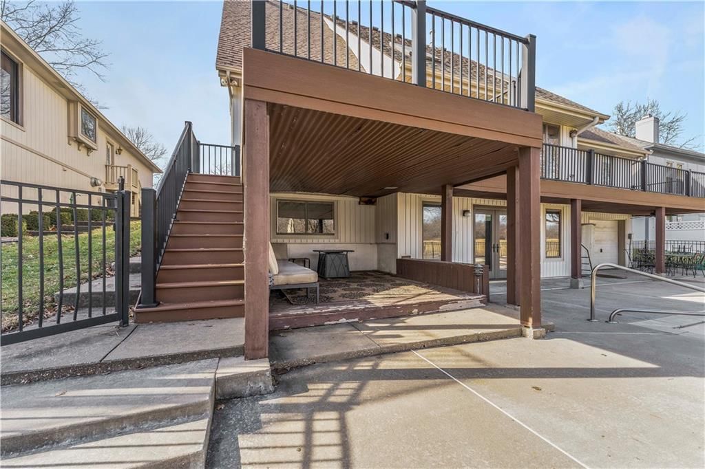 336 N Winnebago Drive — photo 56