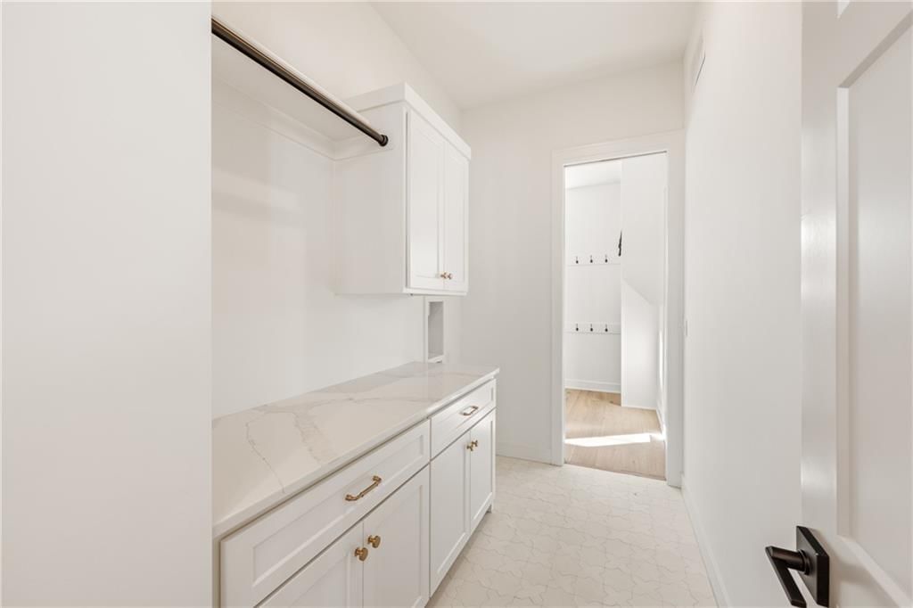 17021 Parkhill Street — photo 26