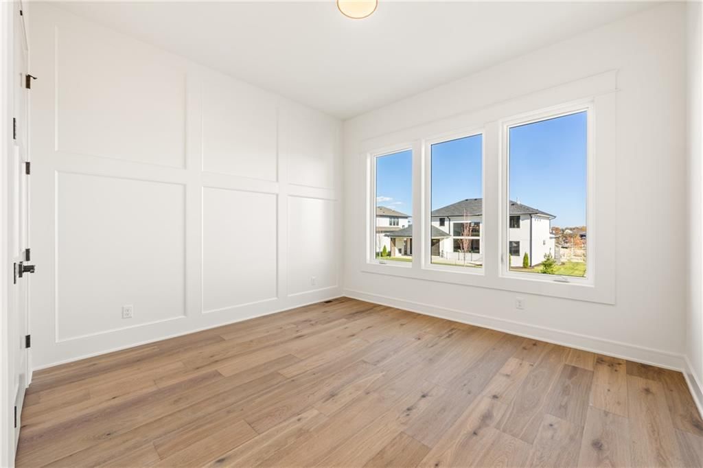 17021 Parkhill Street — photo 32