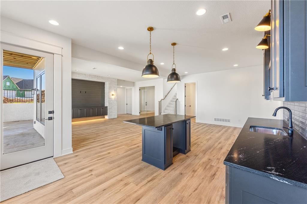 17021 Parkhill Street — photo 35