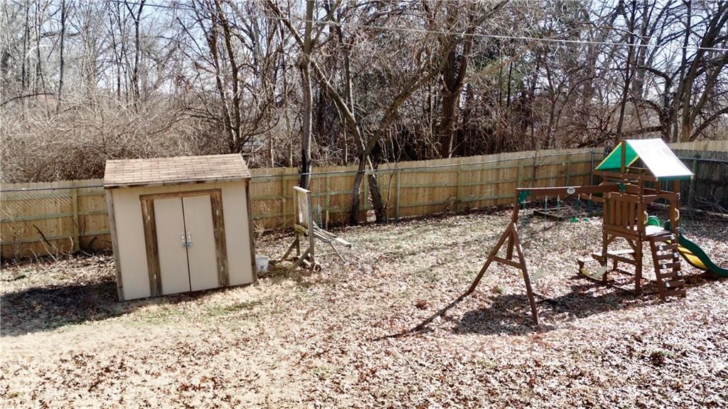 204 N Minnesota Street — photo 42
