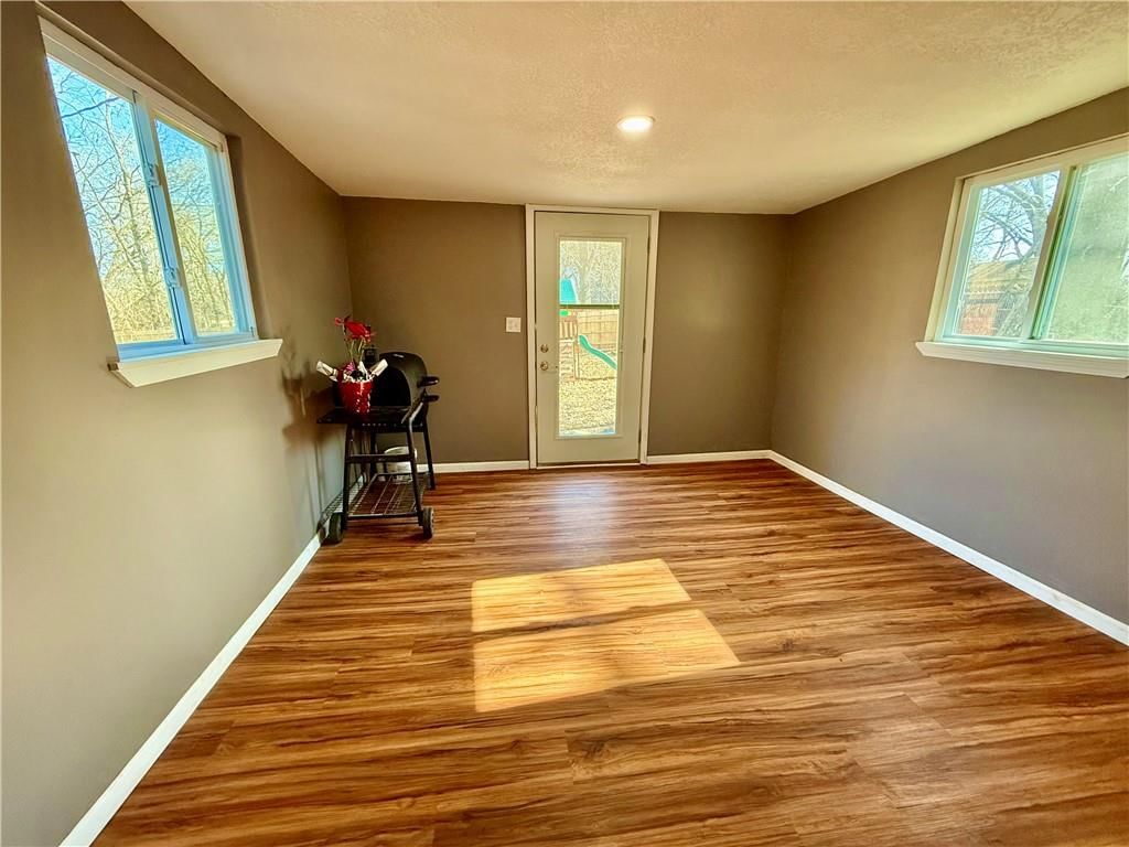 204 N Minnesota Street — photo 44