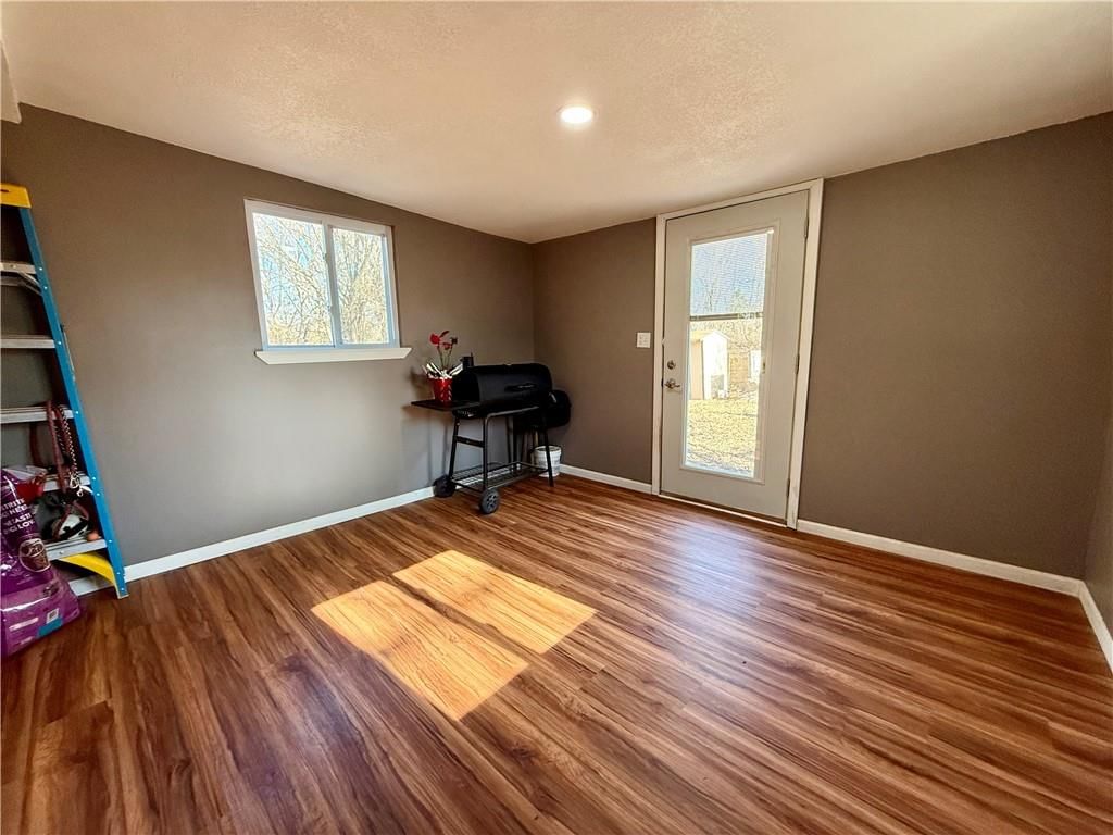 204 N Minnesota Street — photo 45