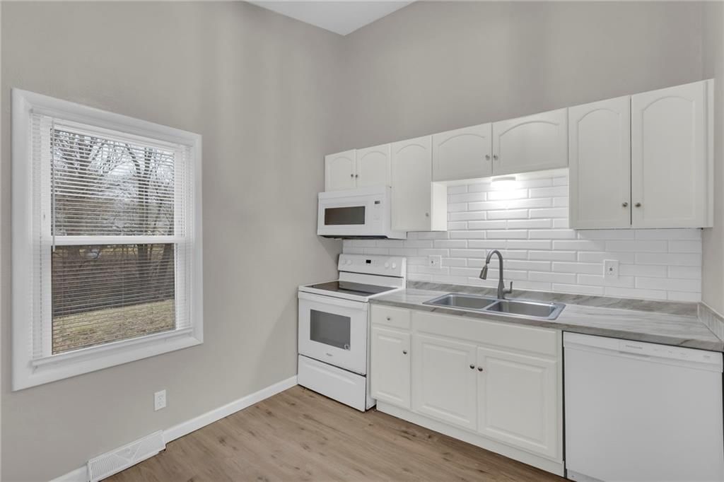 8507 E 111th Street — photo 10