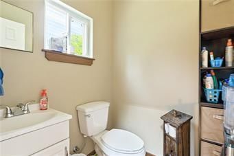 1301 S Van Dyke Road — photo 30