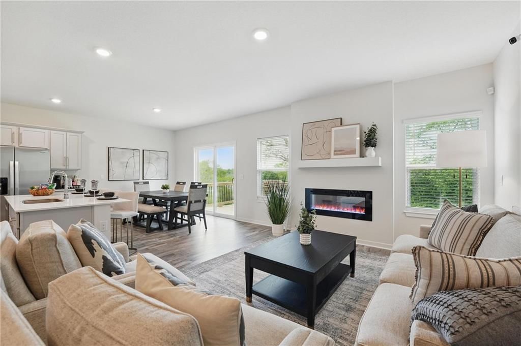 605 Izzy Way — photo 19