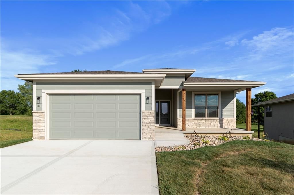 1111 Old Time Drive, Excelsior Springs, MO