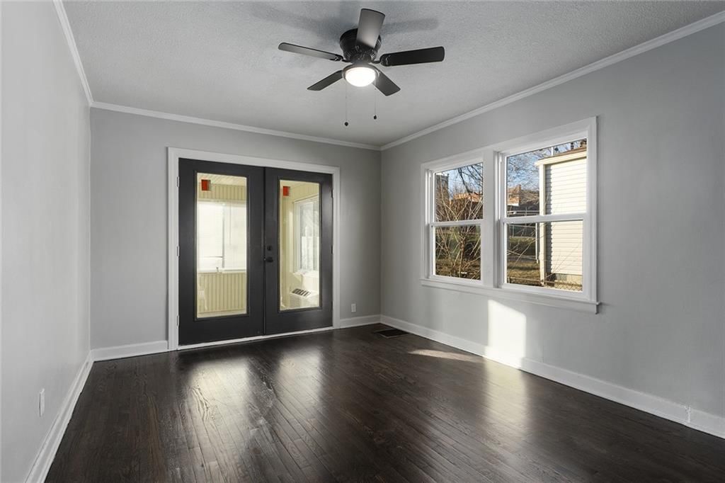 6004 Forest Avenue — photo 17