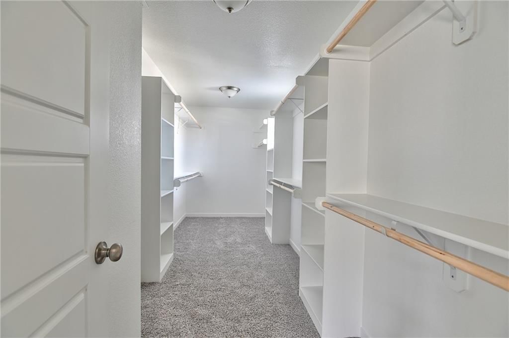Photo 24 of 37 - 16458 S Elmridge Street