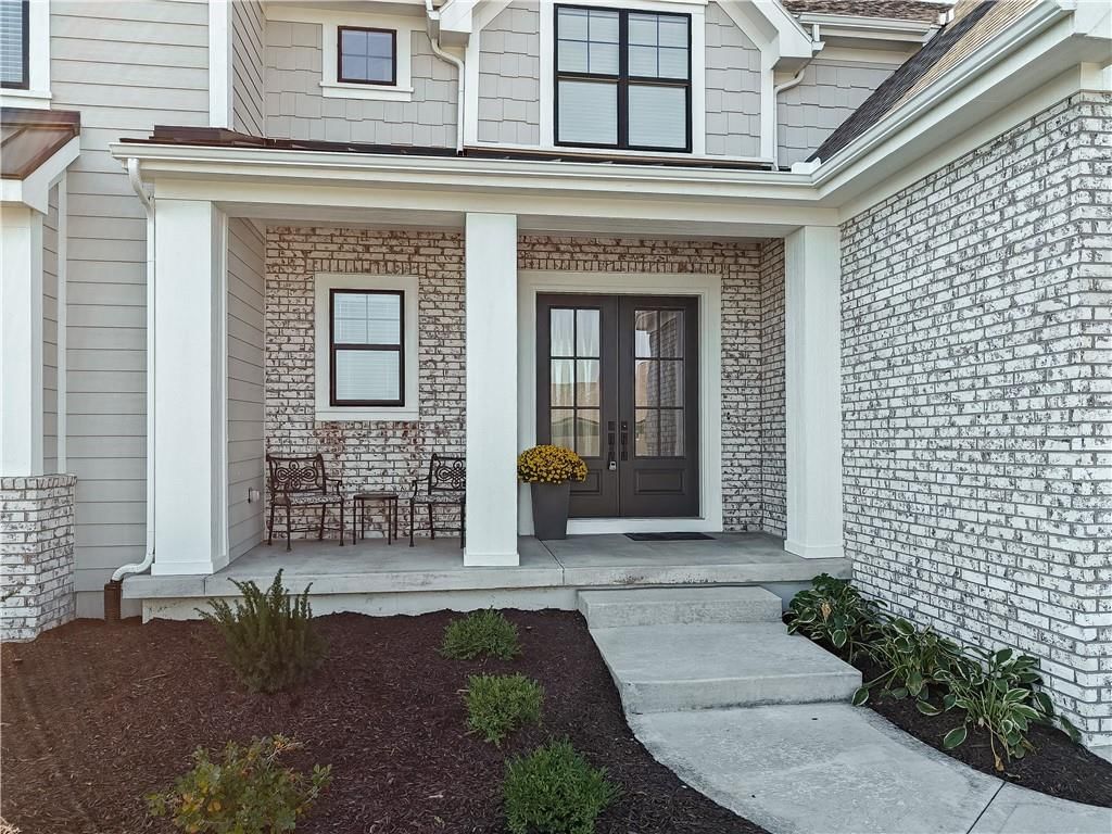 21615 W 80th Terrace — photo 2