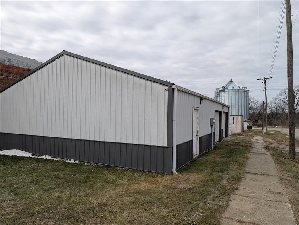 506 Stonehocker Street — photo 2