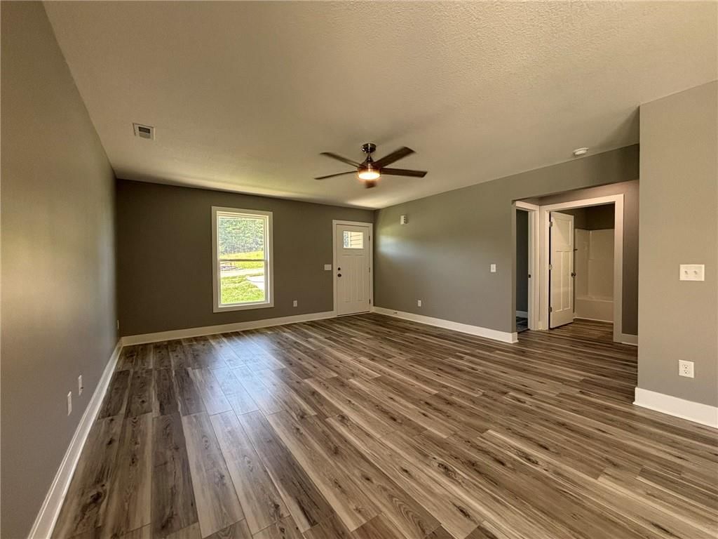 4909 S Creek Woods Drive — photo 4