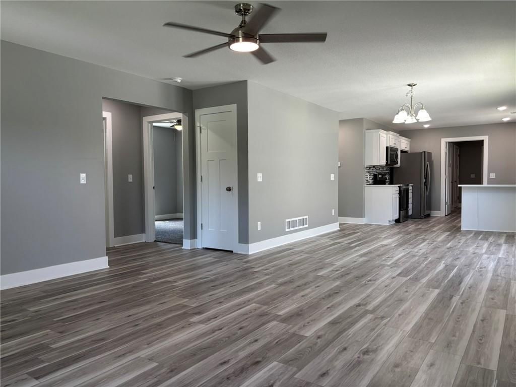 4909 S Creek Woods Drive — photo 6