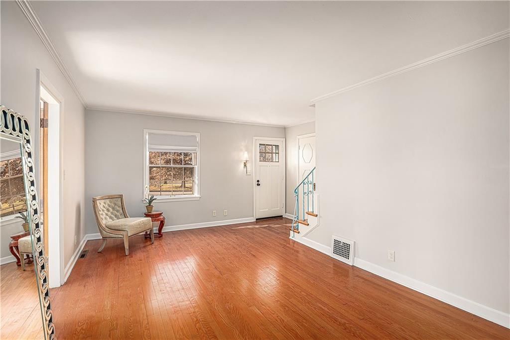 8409 Ward Parkway — photo 5