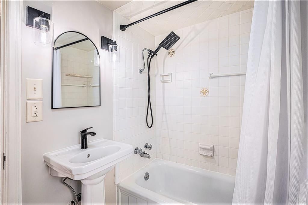 8409 Ward Parkway — photo 13