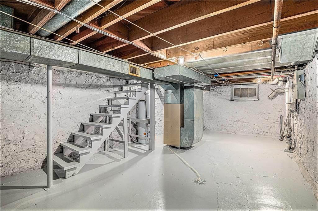 8409 Ward Parkway — photo 17