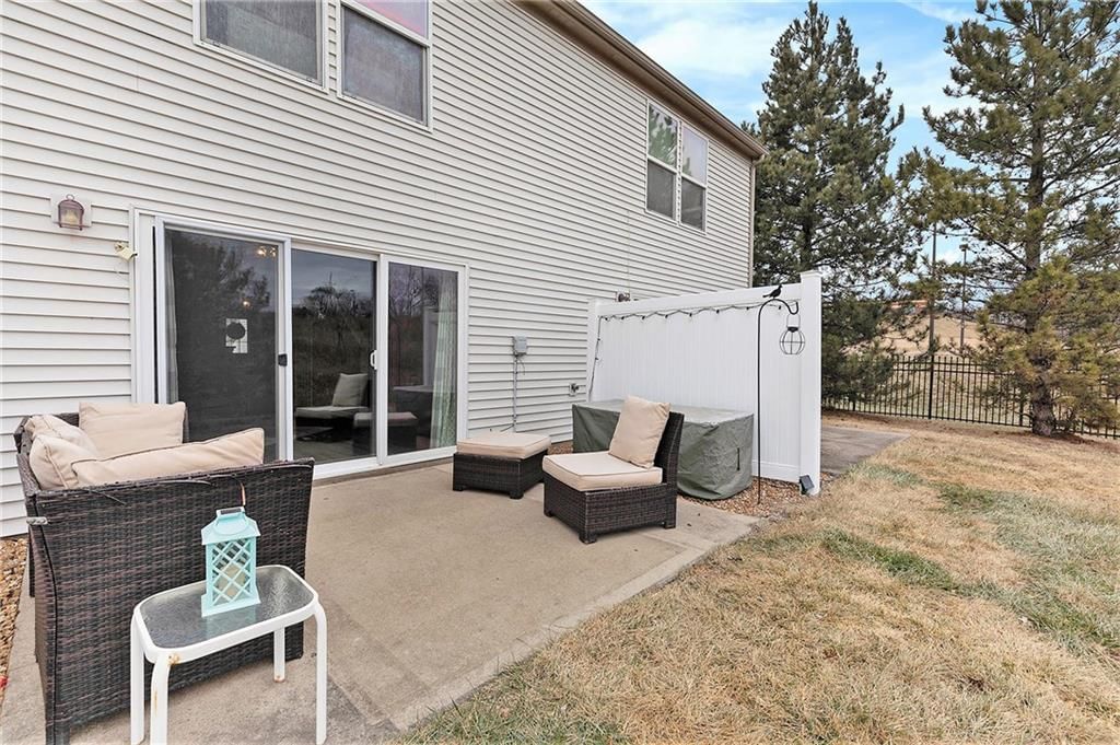 5533 N Fairmount Avenue — photo 17