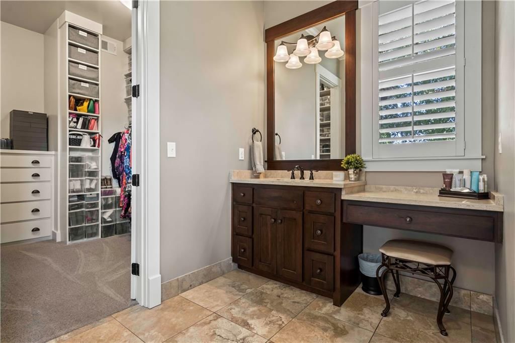 15917 King Street — photo 38