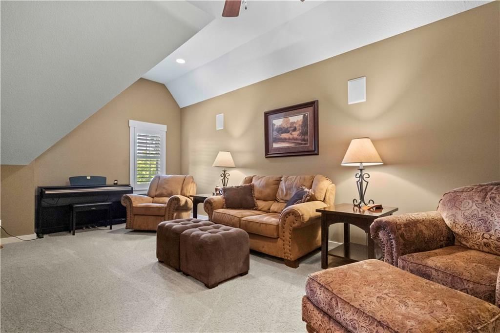 15917 King Street — photo 44