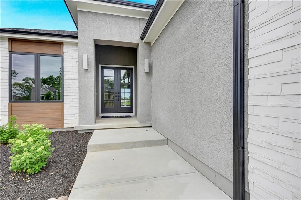 24909 W 98th Place — photo 2