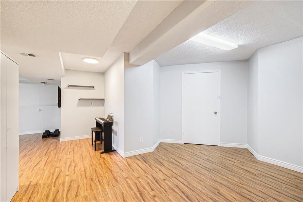 6770 Widmer Road — photo 33