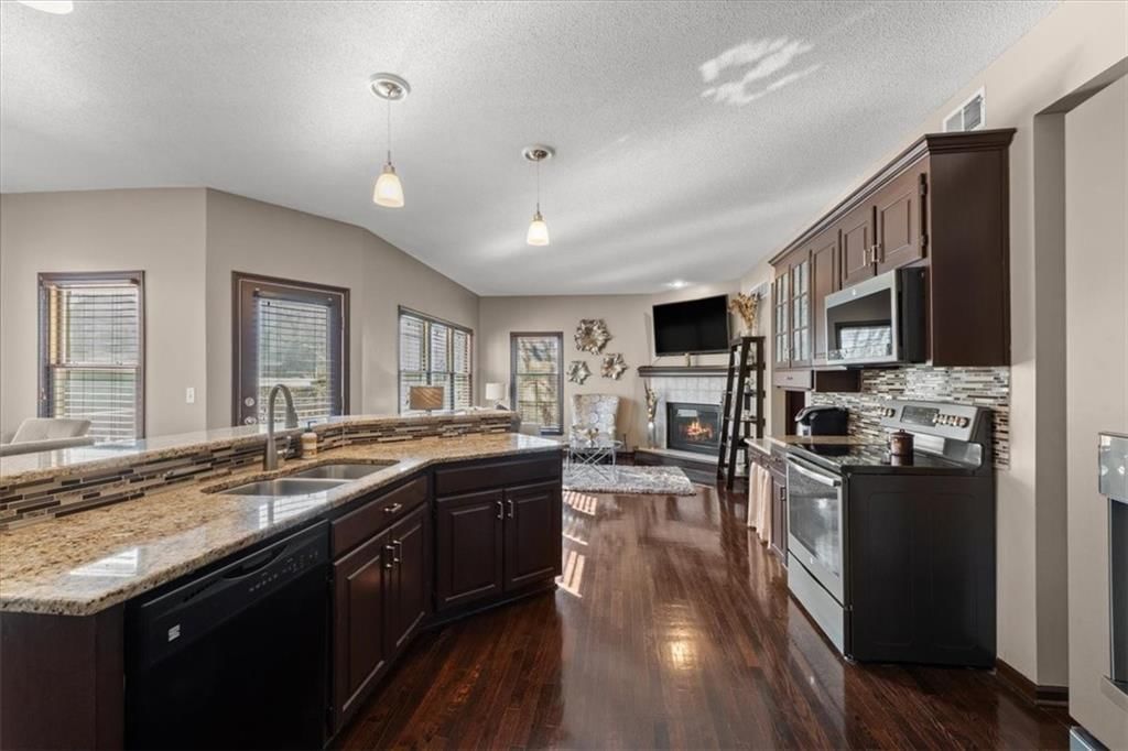 7665 Lichtenauer Court — photo 9