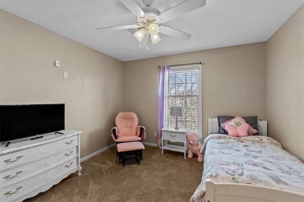 7665 Lichtenauer Court — photo 32