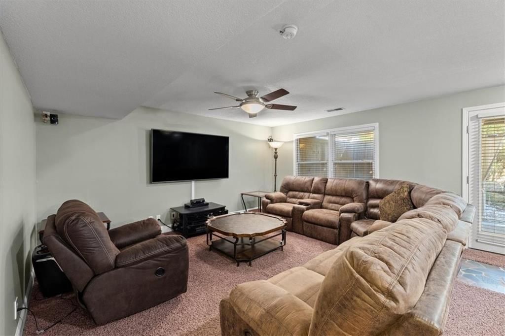 7665 Lichtenauer Court — photo 34