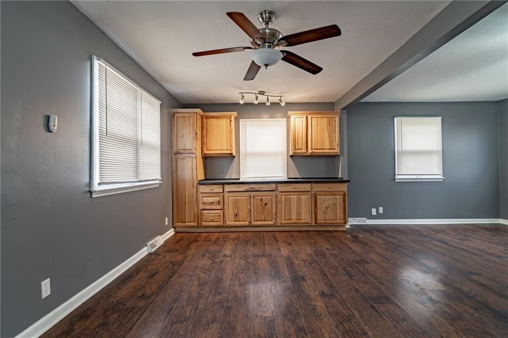 1301 Delaware Street — photo 8