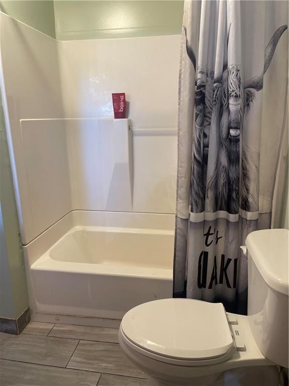 2400 Willow Street — photo 13
