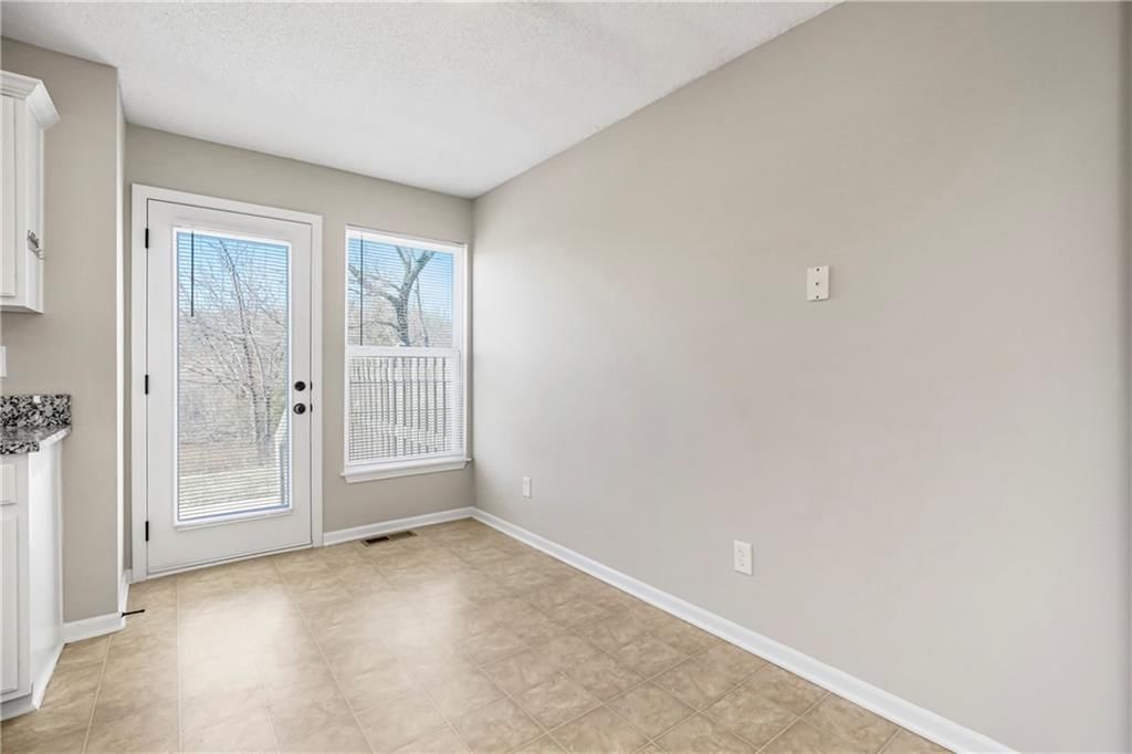 1622 N 128th Street — photo 11