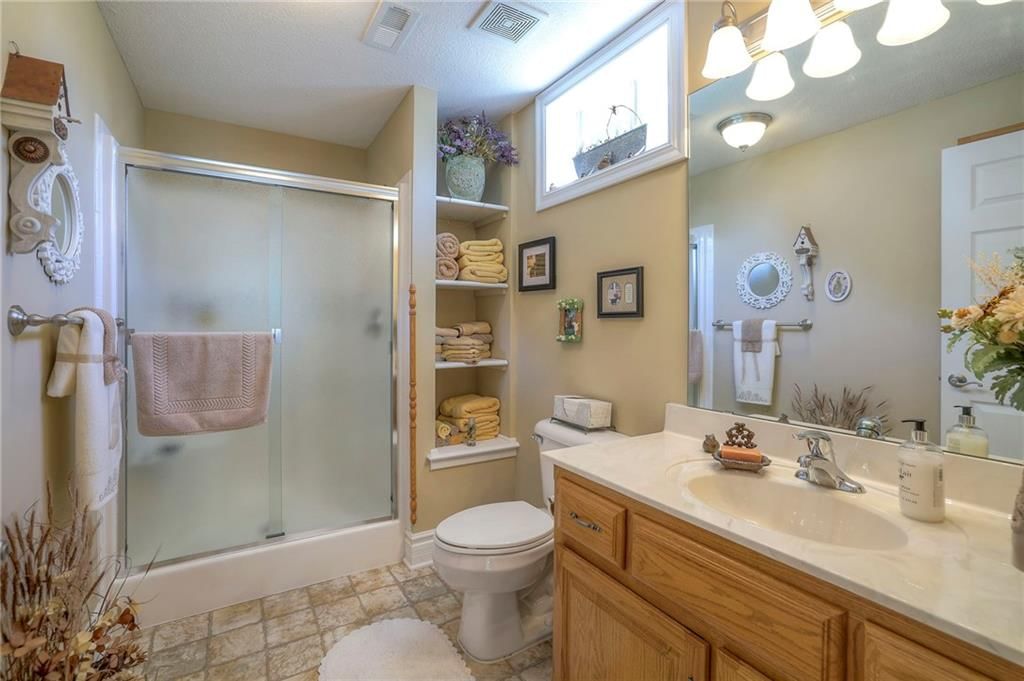 22622 COLE Court — photo 36