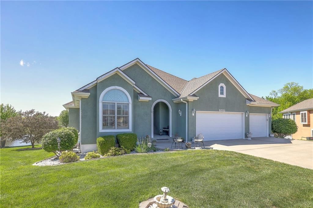 22622 COLE Court — photo 42