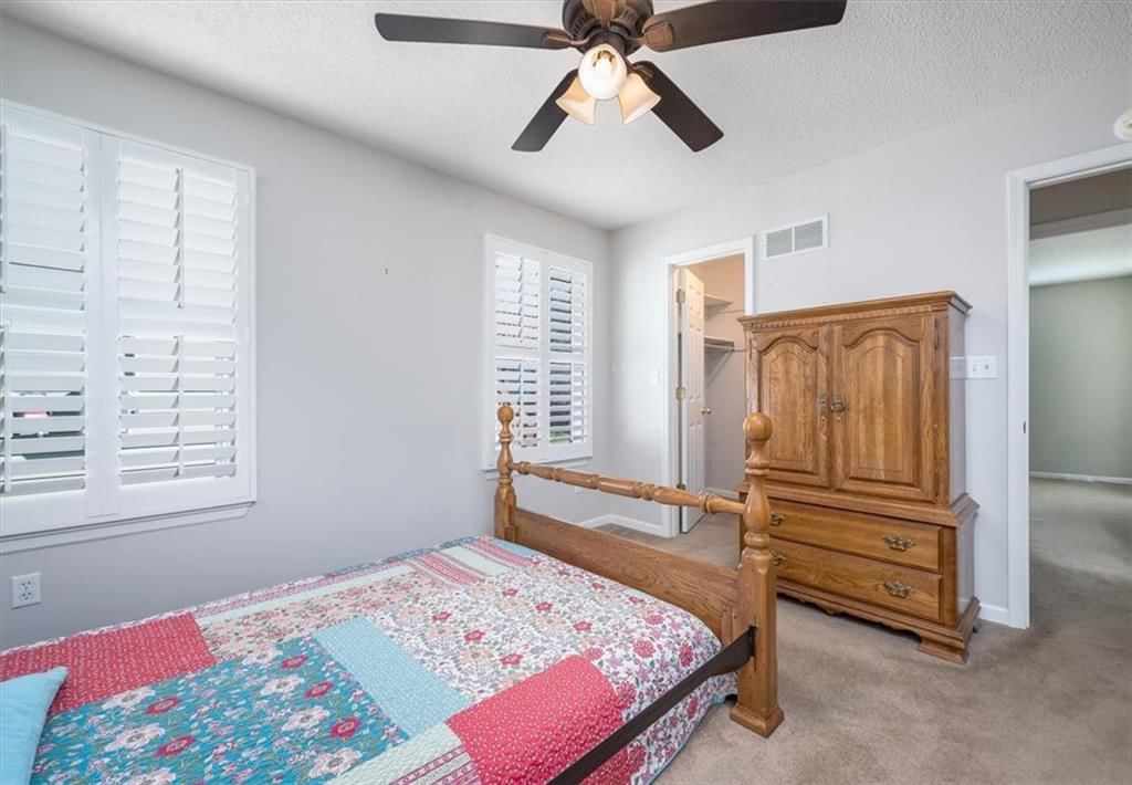 909 Village Street — photo 10