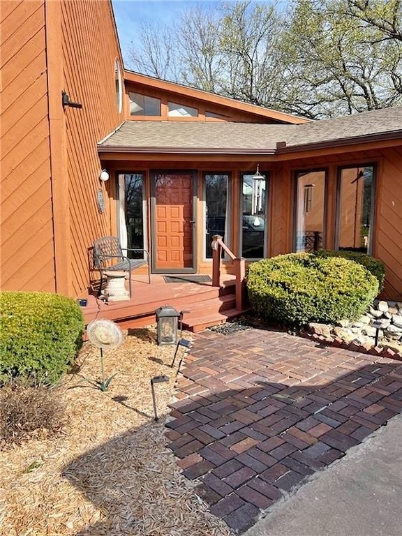 106 Brookview Road — photo 3