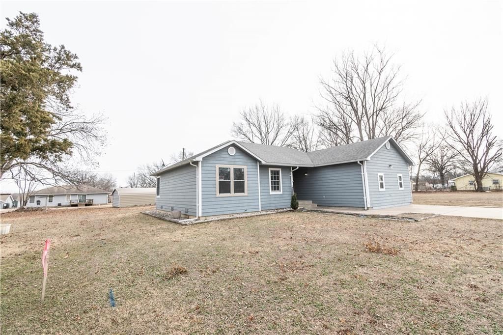 Photo 9 of 31 - 1626 N 4th Street