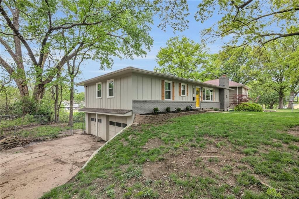 6720 N Wayne Avenue — photo 4