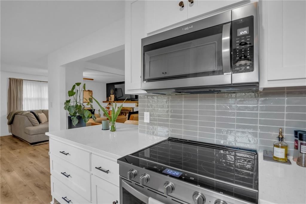 6720 N Wayne Avenue — photo 15