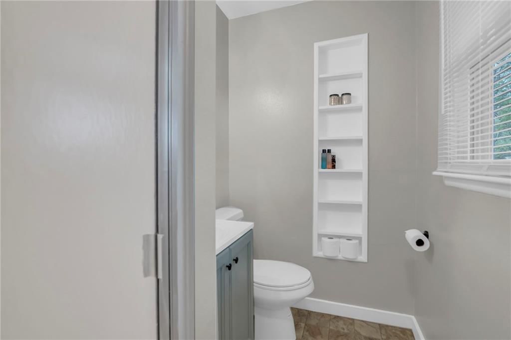6720 N Wayne Avenue — photo 23