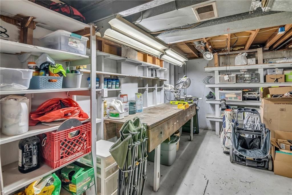 6720 N Wayne Avenue — photo 36