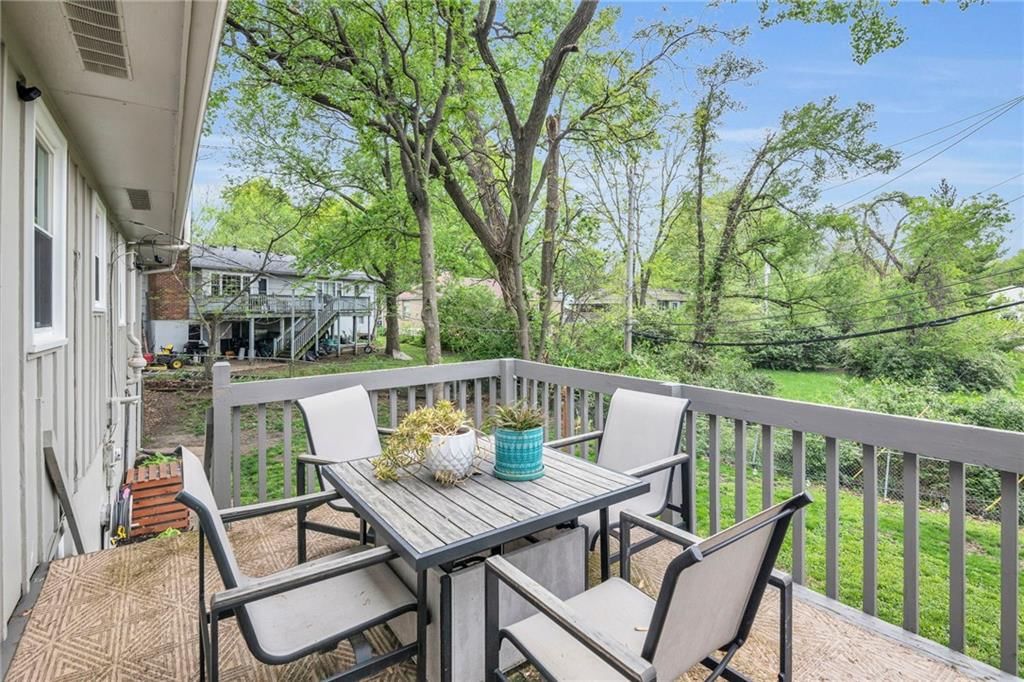 6720 N Wayne Avenue — photo 38