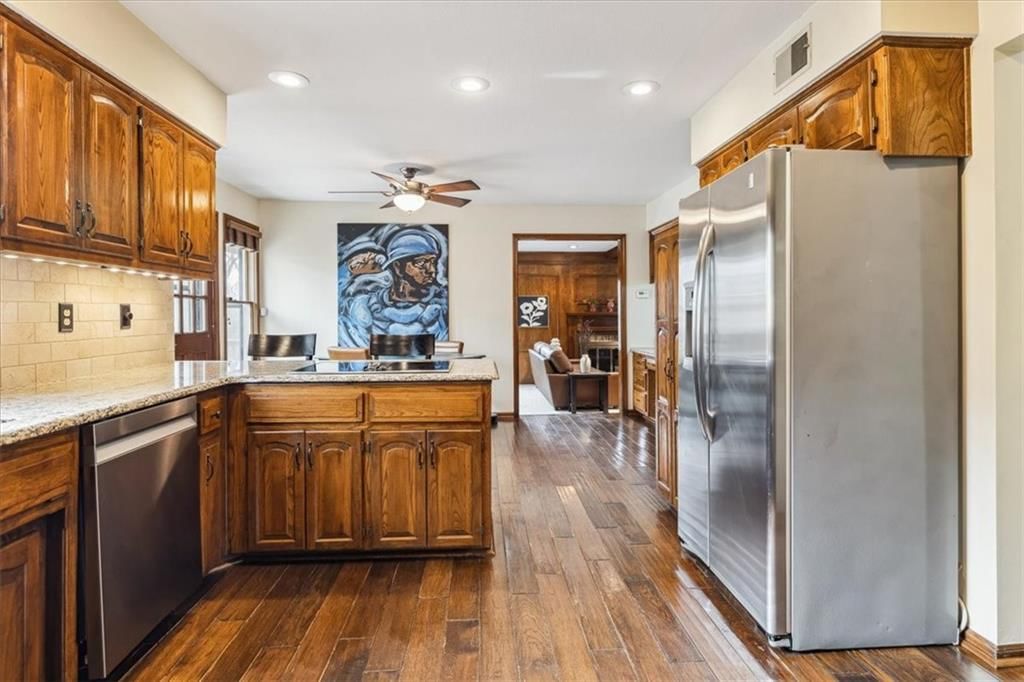 613 NW 44th Street — photo 11