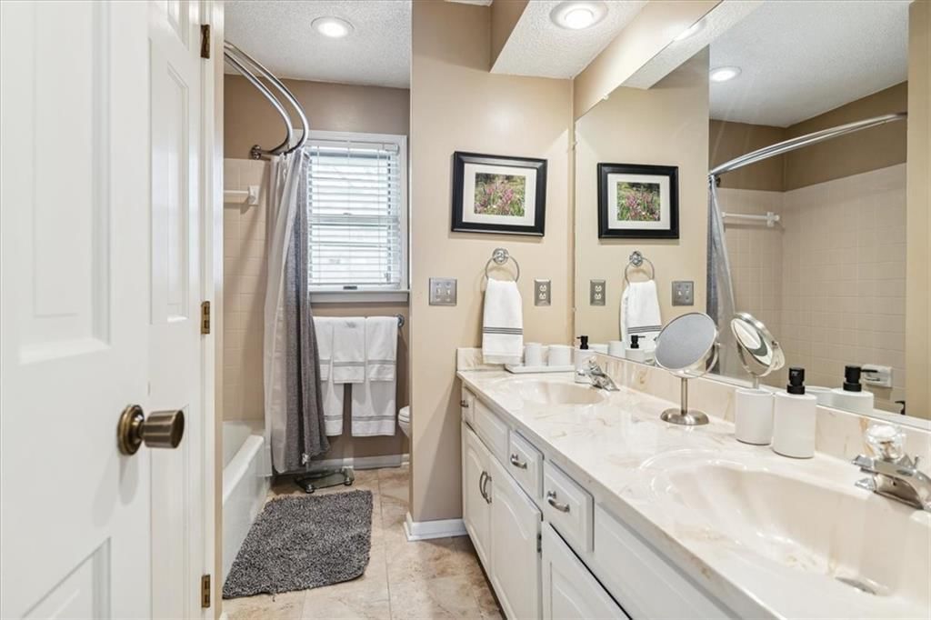 613 NW 44th Street — photo 23