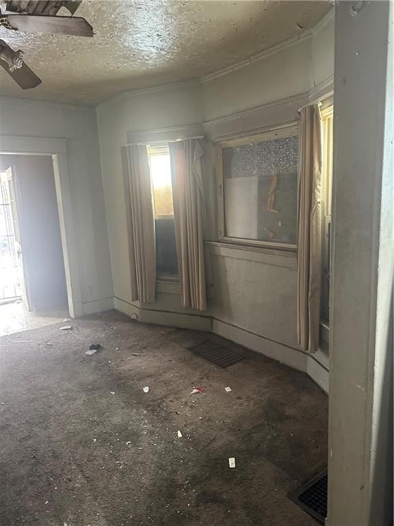 3034 Brooklyn Avenue — photo 6