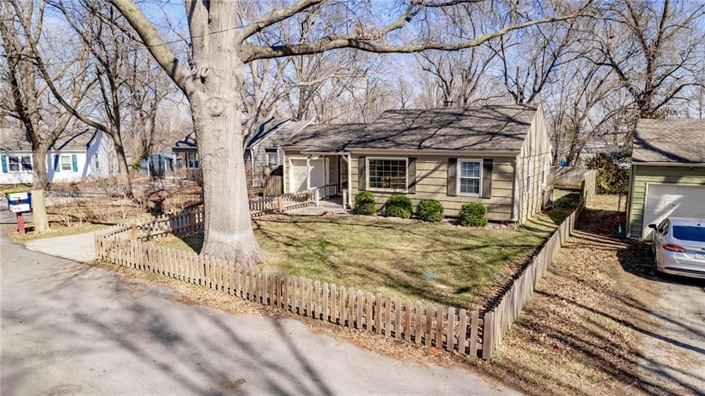 4509 N Charlotte Street — photo 5