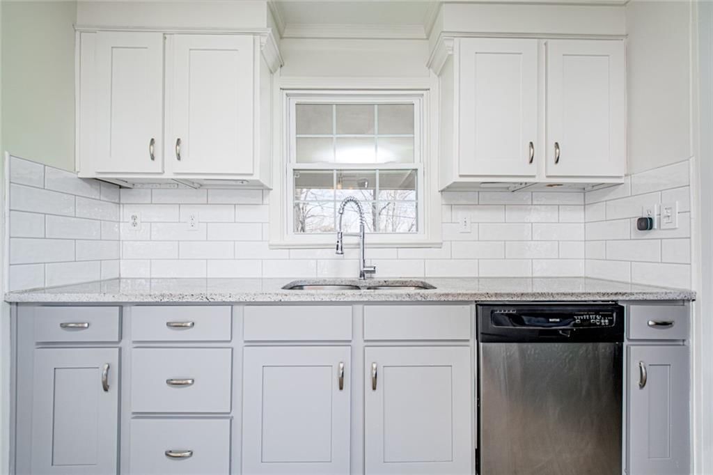 4509 N Charlotte Street — photo 9