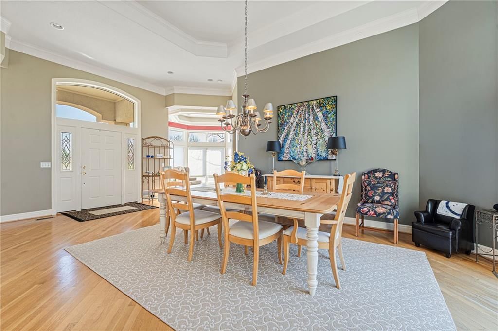 6402 Warwick Street — photo 4