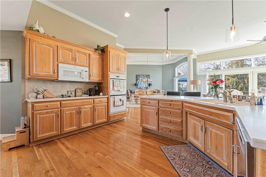 6402 Warwick Street — photo 13
