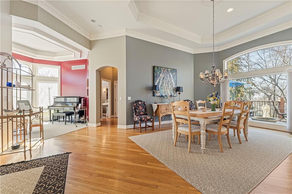 6402 Warwick Street — photo 16