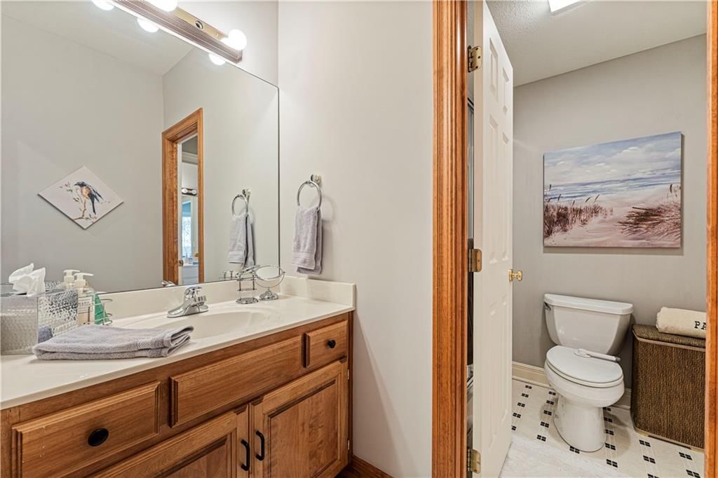 6402 Warwick Street — photo 38